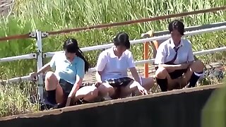 Fräck japan tonåringar kissa