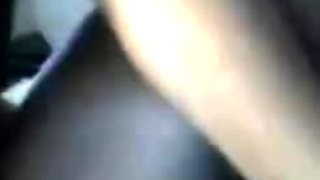 Nera lesbica pupa sul dito della fotocamera web e utilizzare il falso pene gli uni sugli altri